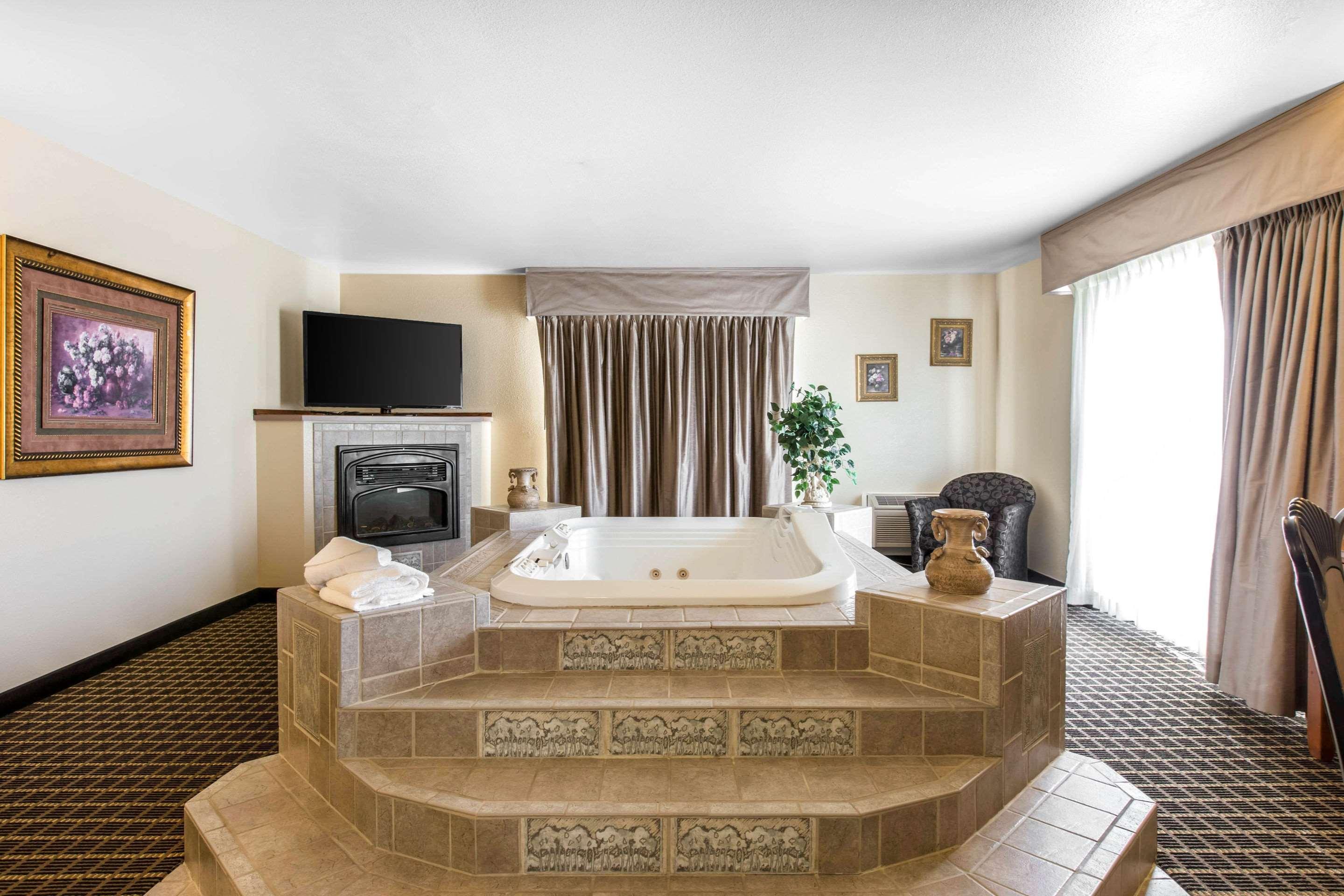 Quality Inn And Suites Silverthorne - Copper Mountain Ngoại thất bức ảnh